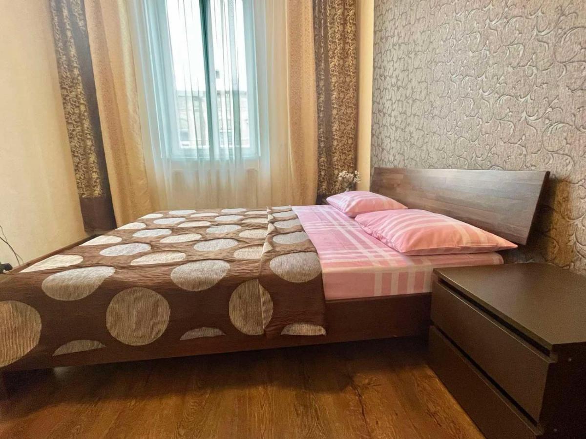 Крехівська 5,Апартаменти В Центрі, Дві Спальні إلفيف المظهر الخارجي الصورة